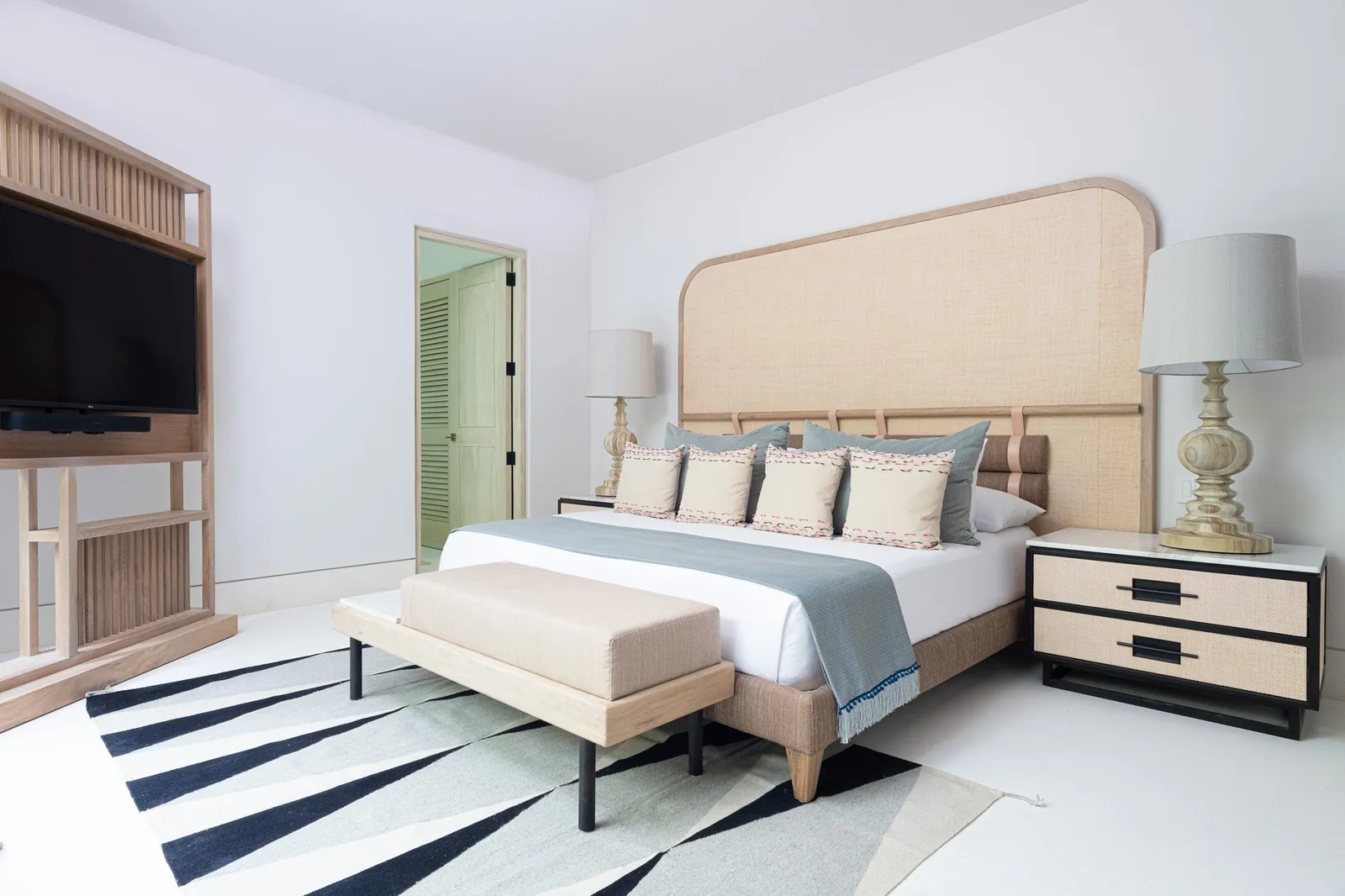 Garden View Suite 8: the bedroom