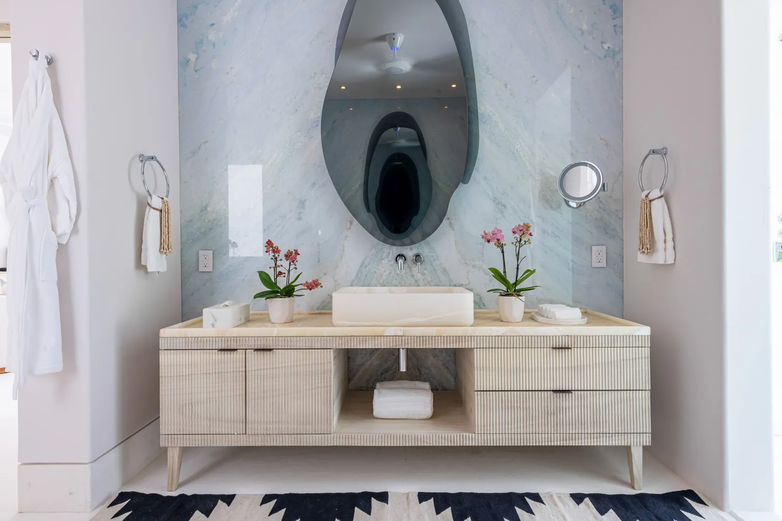 Master Suite 2: the bathroom vanity