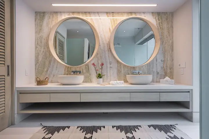 Ocean View Suite 3: the double vanity