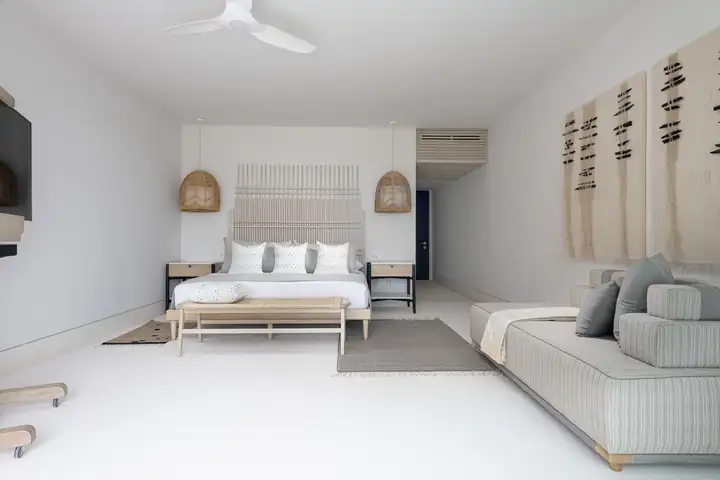 Ocean View Suite 5: the king bedroom